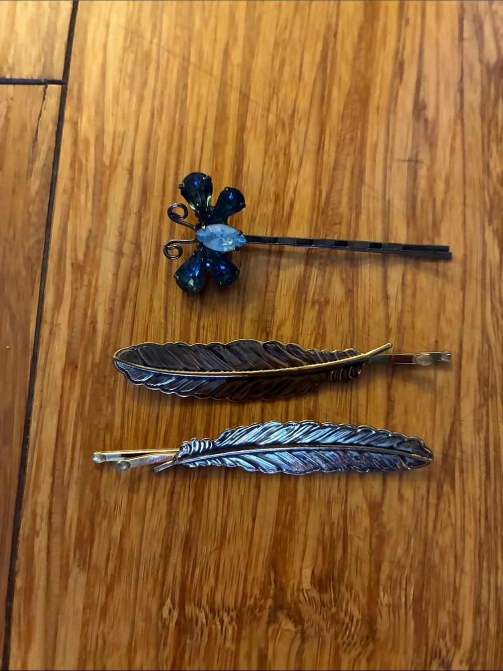 Blue Crystal Flower & Gold look Feather Hair Pins Set